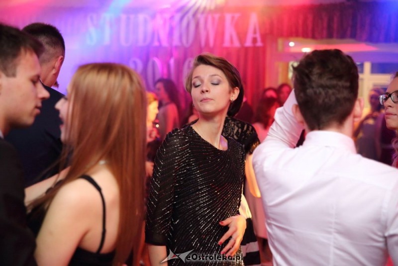 Studniówka I LO odbyła się w sobotę, 16 stycznia w sali bankietowej Olimpia, fot. eOstrołęka.pl