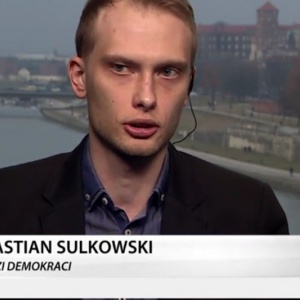 Ostrołęczanin krytycznie o polityce zagranicznej rządu w TVN24 BiŚ (wideo)