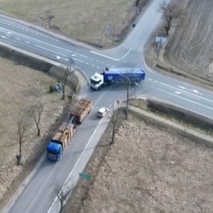 Przez ograniczenia na mostach w Ostrołęce najbardziej cierpią... drogi w powiecie [WIDEO, ZDJĘCIA]