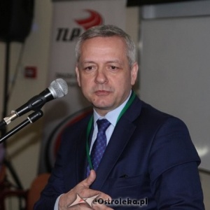 Minister Zagórski z wizytą w ostrołęckiej &#8222;metalówce&#8221;