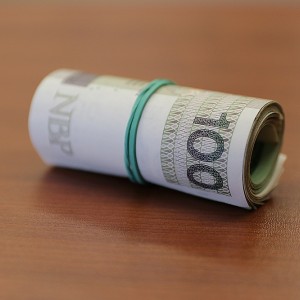 Ponad połowa Polaków trzyma oszczędności w „skarpecie” [WIDEO]