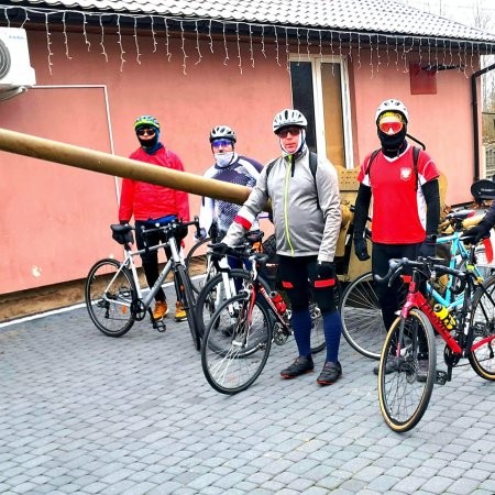 106 km na dwóch kółkach dla Niepodległej [ZDJĘCIA]