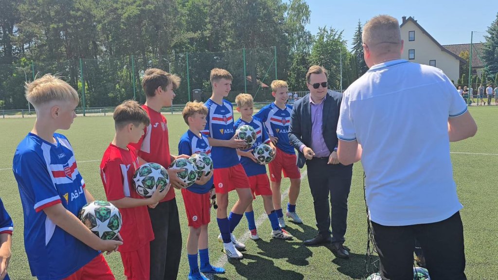 Historyczny wyczyn młodej Narwi! Pogratulował im sam prezydent