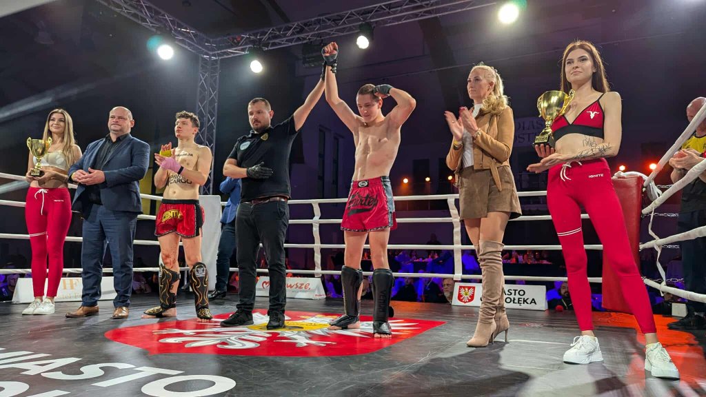 Nokaut w walce K1 do 67 kg! Potężne uderzenie zdecydowało o wszystkim! [ZDJĘCIA]