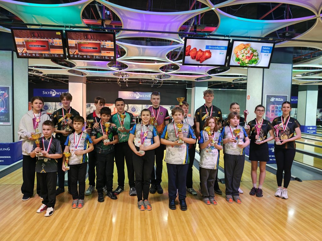 Historyczny start ostrołęckich bowlingowców. Pięć medali Mistrzostw Polski!