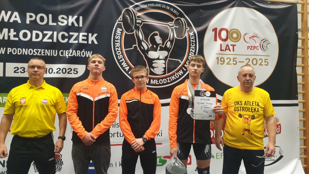 Sukces ostrołęckich sztangistów! Dwóch wicemistrzów Polski i sześć medali [ZDJĘCIA]