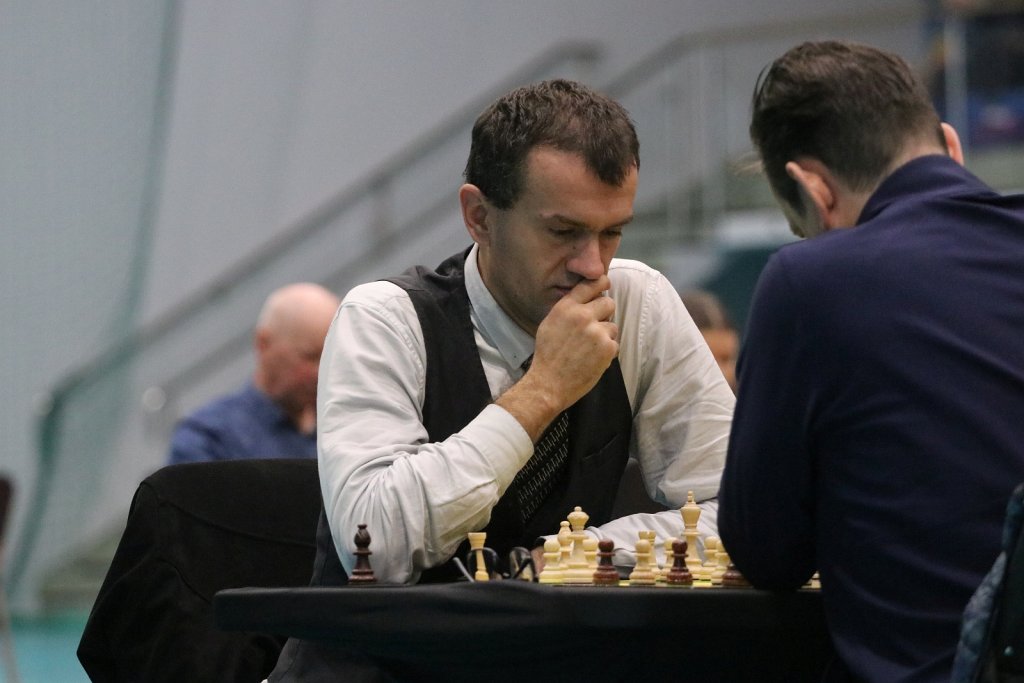 Arcymistrz zwyciężył w szachowych Mistrzostwach Ostrołęki [ZDJĘCIA]