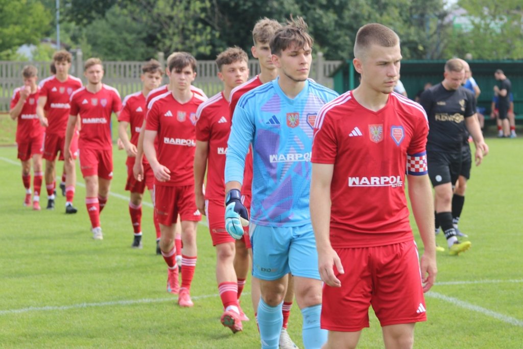 Remis Narwi II w Szydłowie. Niedosyt po czerwonej kartce rywala