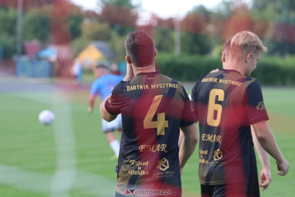 Lider nie dał szans Bartnikowi! Hat-trick Skały i było po meczu