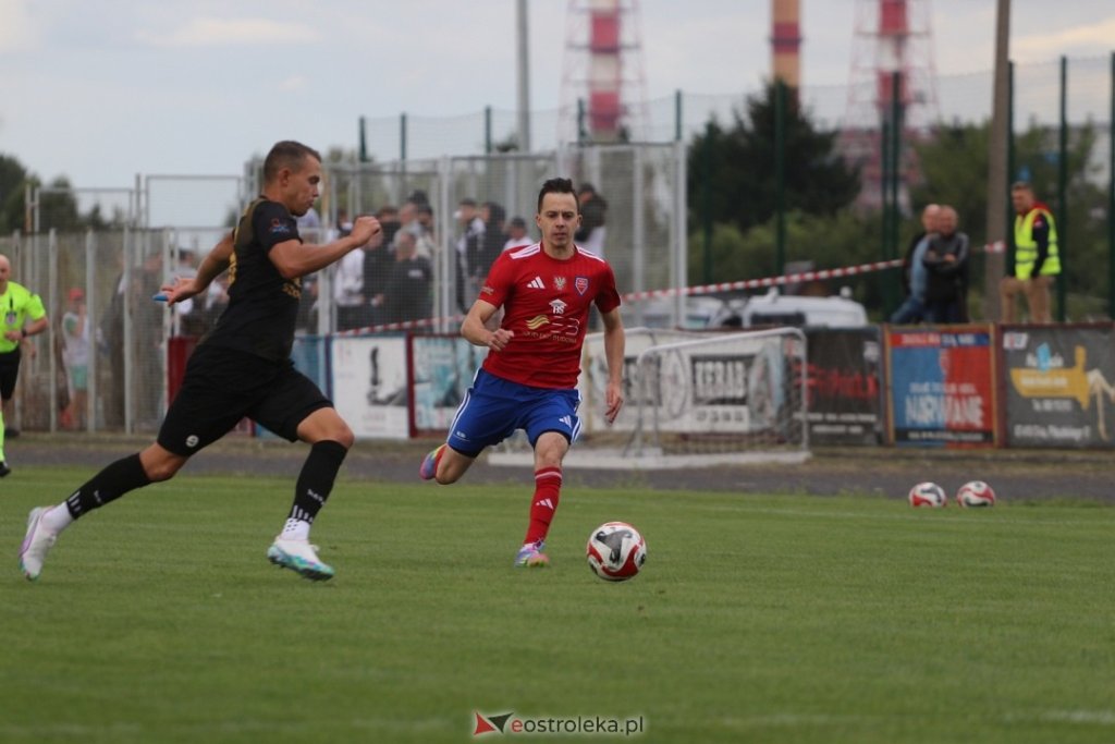 Narew czy Naprzód? Ten mecz w Ostrołęce zapowiada się interesująco
