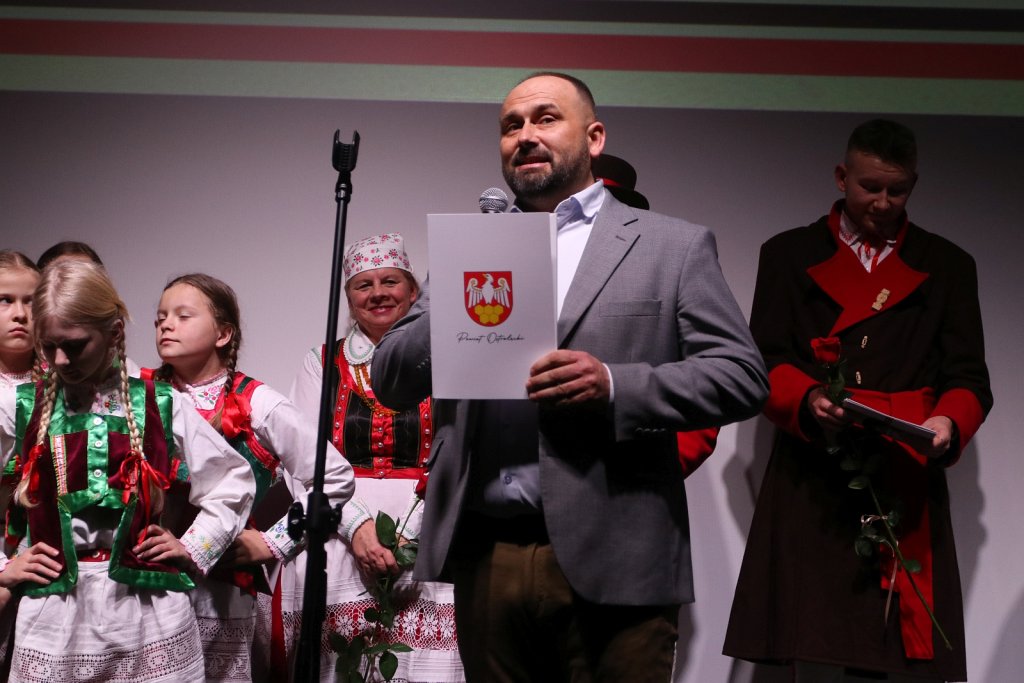 Kapitalny rok KS CK Troszyn. Prezes nagrodzony przez starostę