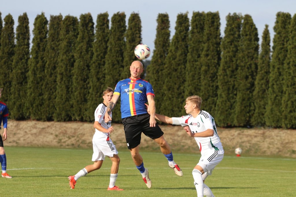 Legia przyjechała do Troszyna. Padło pięć bramek [WIDEO, ZDJĘCIA]