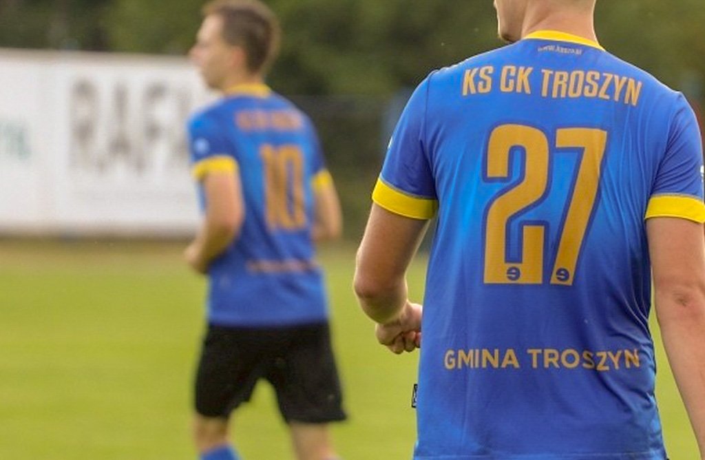 Troszyn nie zwalnia tempa! Wielka pogoń za liderem w IV lidze mazowieckiej