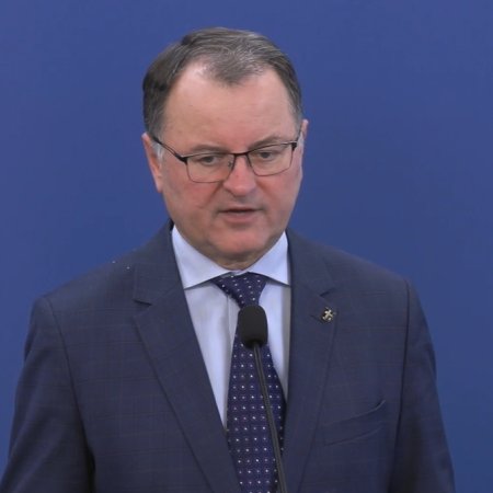 PiS o środkach na sport. Poseł Czartoryski: "Będzie mniej boisk, hal sportowych, basenów" [WIDEO]