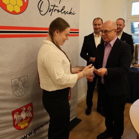 Starosta nagrodził sportowców! [ZDJĘCIA]