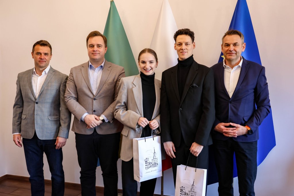 Ostrołęka świętuje triumf tancerzy. Mistrzowie uhonorowani w ratuszu