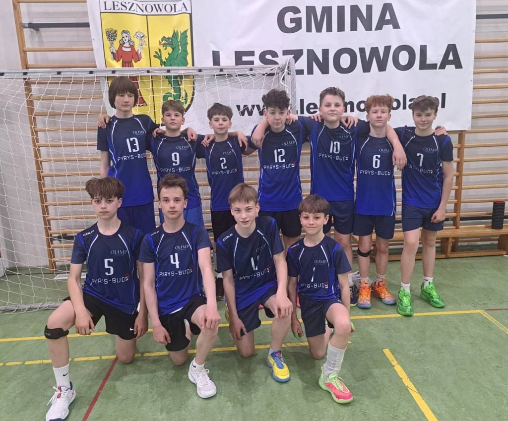 Olimp Ostrołęka pokazał klasę w Mysiadle. Wiemy, kto walczy dalej