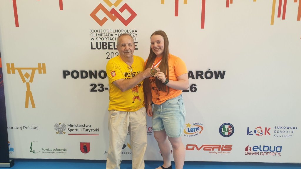 UKS Atleta Ostrołęka. Złoto, rekord Polski i debiuty pełne rekordów życiowych [ZDJĘCIA]