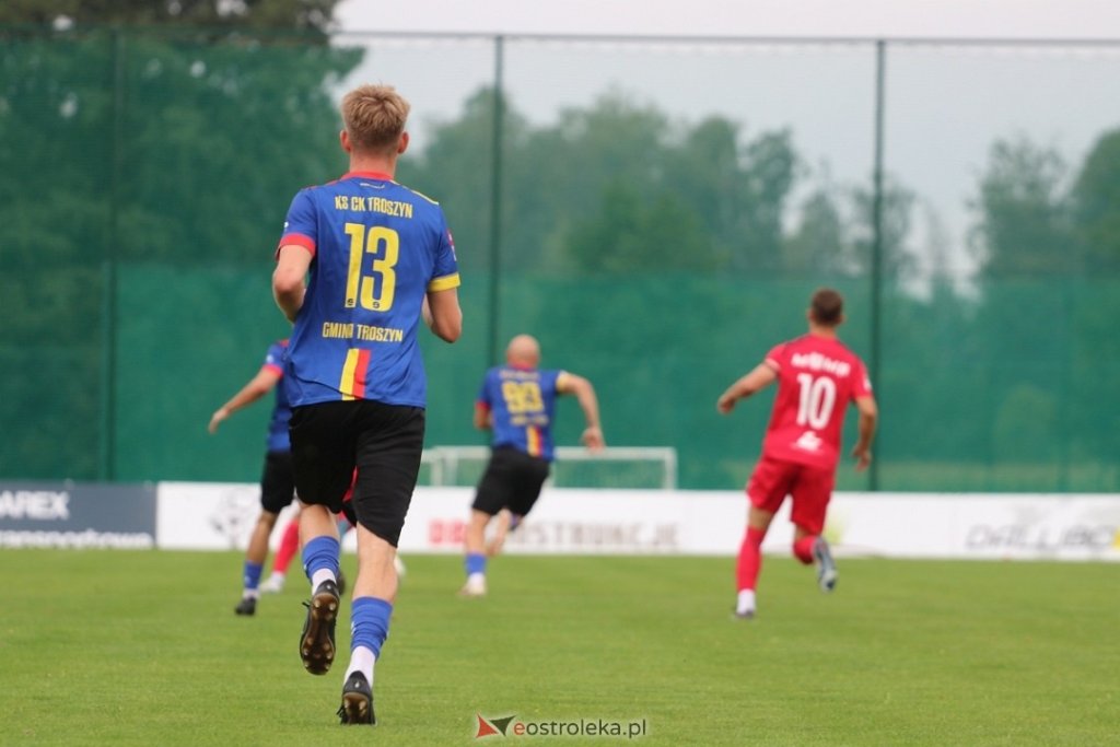 Ofensywa transferowa KS CK Troszyn. W niedzielę pierwszy mecz ligowy