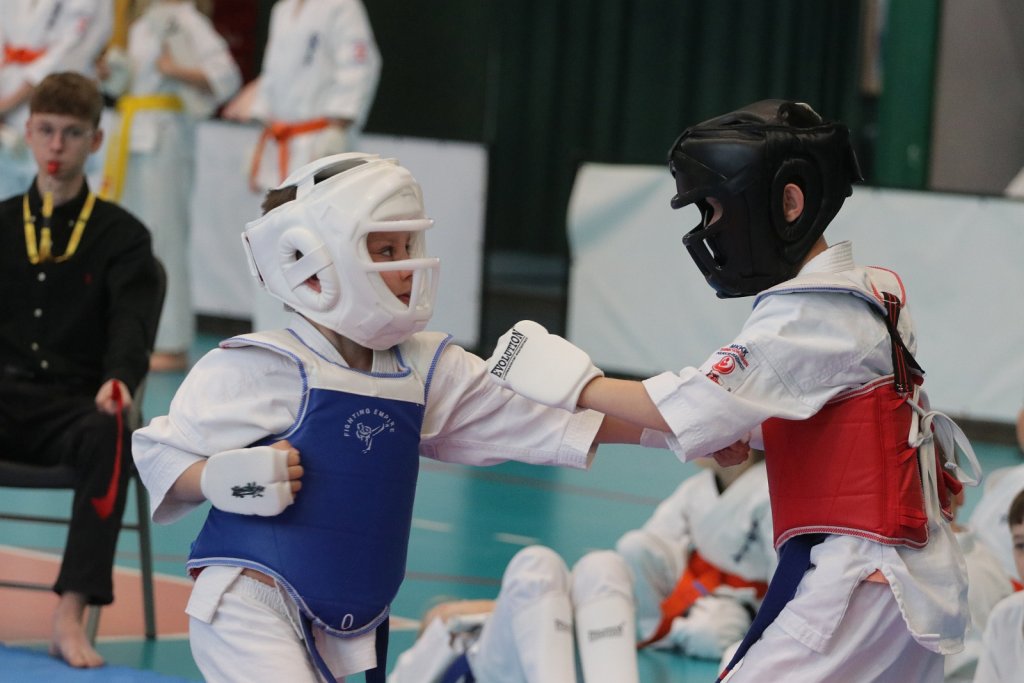 Mistrzostwa MKKK w Ostrołęce. Karatecy w akcji! [WIDEO, ZDJĘCIA]