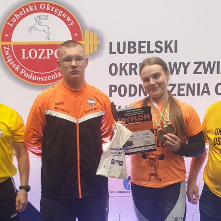 Dorota znów złota! Udany start sztangistów UKS Atleta Ostrołęka w Biłgoraju [ZDJĘCIA]