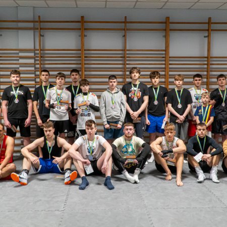 Ferie w rękawicach bokserskich. Victoria trenowała młodych adeptów "szermierki na pięści" [WIDEO, ZDJĘCIA]