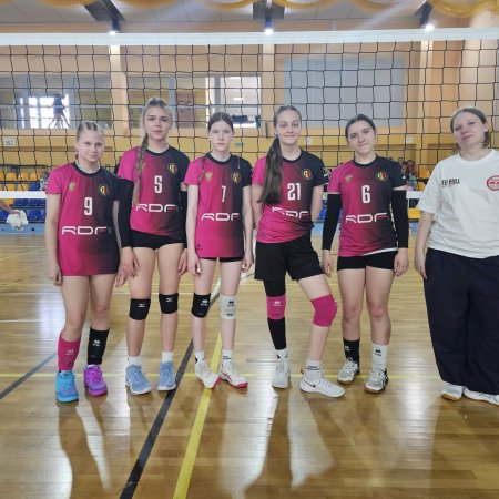Młode, zdolne i coraz lepsze. Ligowe zmagania "czwórek" Nike Ostrołęka [ZDJĘCIA]