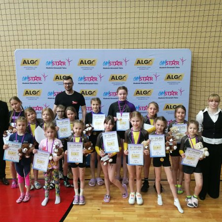 Udany występ gimnastyków Bee Hero Ostrołęka na zawodach w Łodzi [ZDJĘCIA]