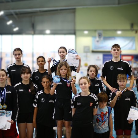 Medalowe weekendy pływaków! Piątka Ostrołęka pokazała klasę