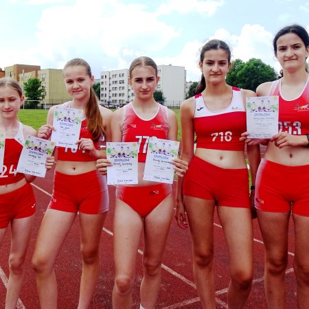 Grad "życiówek" Siódemki. Kornelia i Maja z awansem!
