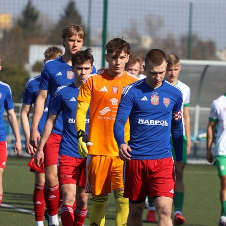 Narew II kontra Mławianka II. Dwa zwroty akcji po czerwonej kartce [ZDJĘCIA]