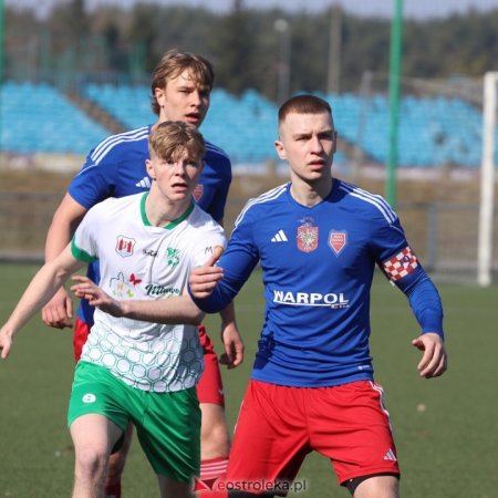 Czas podsumować piłkarski weekend. Od III ligi do B Klasy. Zobacz tabele