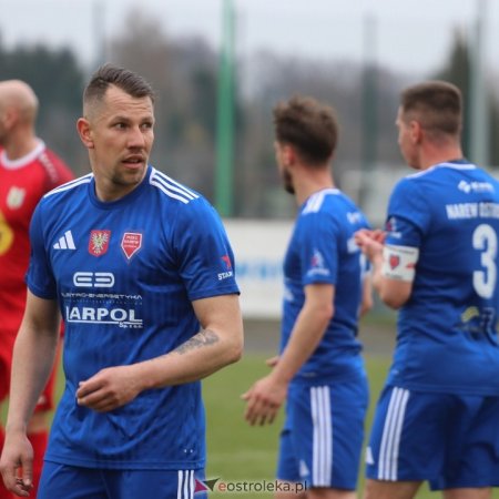 Narew Ostrołęka podejmuje Stoczniowca Płock. Kibice zapowiadają wielki doping!