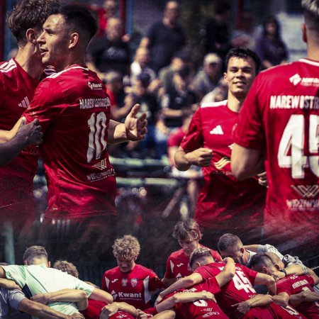 Narew rozgromiła Escolę! Pokaz siły ostrołęckich piłkarzy. Padał gol za golem