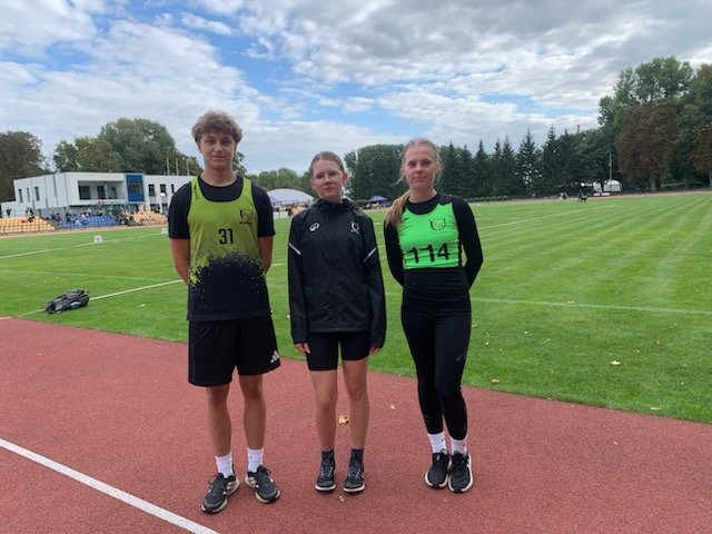 UKS Clan Ostrołęka w Mistrzostwach Mazowsza U16, Lidze NW i Lidze Lekkoatletycznej [ZDJĘCIA]