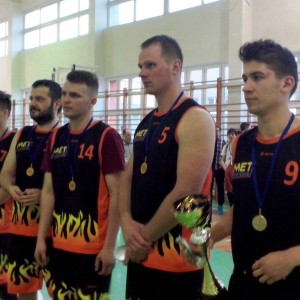 Koszykarze z Ostrołęki mistrzami ligi w Łomży!