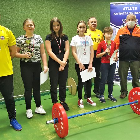 Mikołajkowy Wielobój Atletyczny w SP 10. Poznaj zwycięzców (zdjęcia)