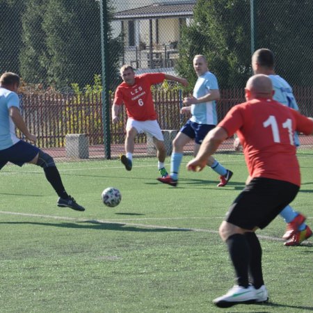 Turniej oldbojów w Obierwi. Strzelono 49 bramek