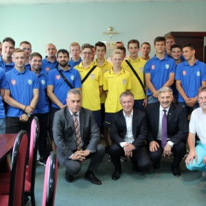 Piłkarze Korony z wizytą u prezydenta Ostrołęki (zdjęcia)