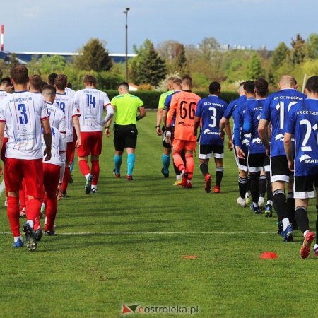 Środa w IV lidze: Porażka Narwi, trzy punkty Troszyna [WYNIKI, TABELA]