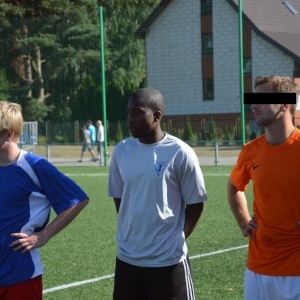 Były piłkarz Narwi skazany za gwałt i pedofilię: Filip K. usłyszał wyrok w Stalowej Woli