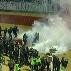 Polska - Litwa (0:2). Zamieszki w trakcie meczu (WIDEO) 