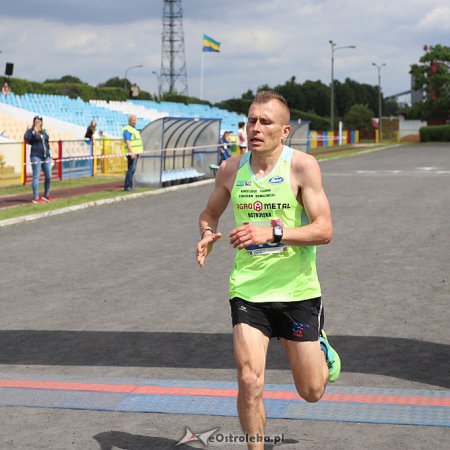 Przemysław Dąbrowski powraca po koronę króla Półmaratonu Kurpiowskiego