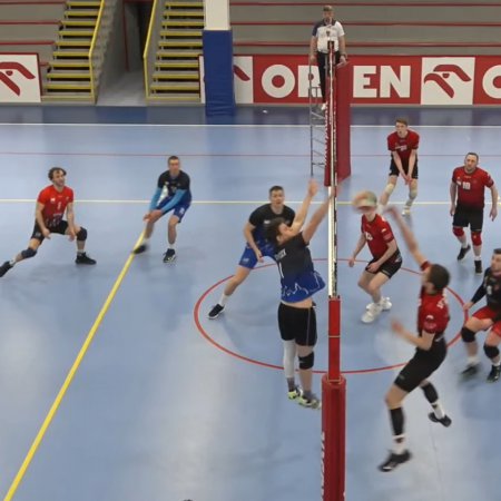 IV liga. SPS Volley Ostrołęka wygrał w Płocku (wideo)