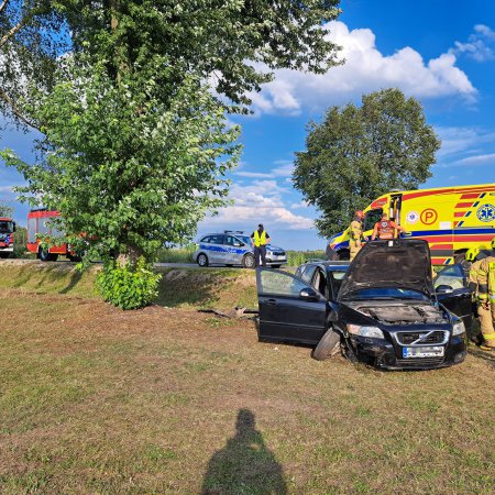 Wypadek w Surowem. Za szybko na zakręcie [ZDJĘCIA]