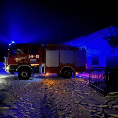 Strażacy z Baranowa mieli pracowitą noc. Dwukrotnie gasili pożary [ZDJĘCIA]