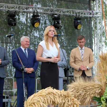 Dożynki gminne w Olszewie-Borkach. Okazałe wieńce robią wrażenie [WIDEO, ZDJĘCIA]