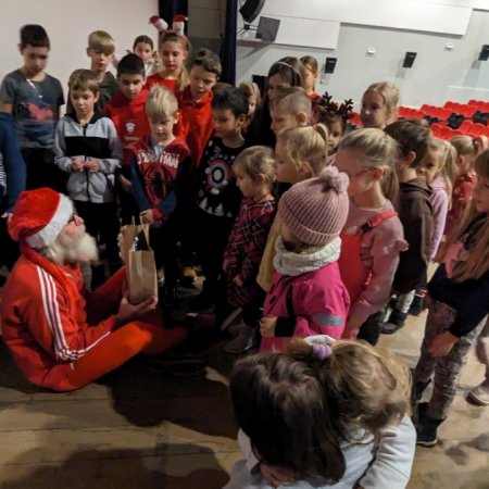Święty Mikołaj w Kinie Jantar. Dzieci bawiły się wyśmienicie [WIDEO, ZDJĘCIA]