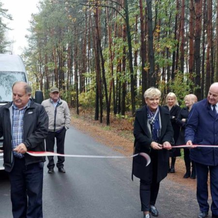 Nowe drogi w Łęgu Starościńskim i Łęgu Przedmiejskim. Mieszkańcy cieszą się z inwestycji