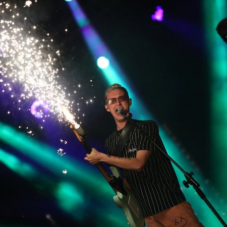 Gwiazdy disco na finał dożynkowego party w Olszewie-Borkach. Na scenie “Petarda i Piniądz” [WIDEO, ZDJĘCIA]